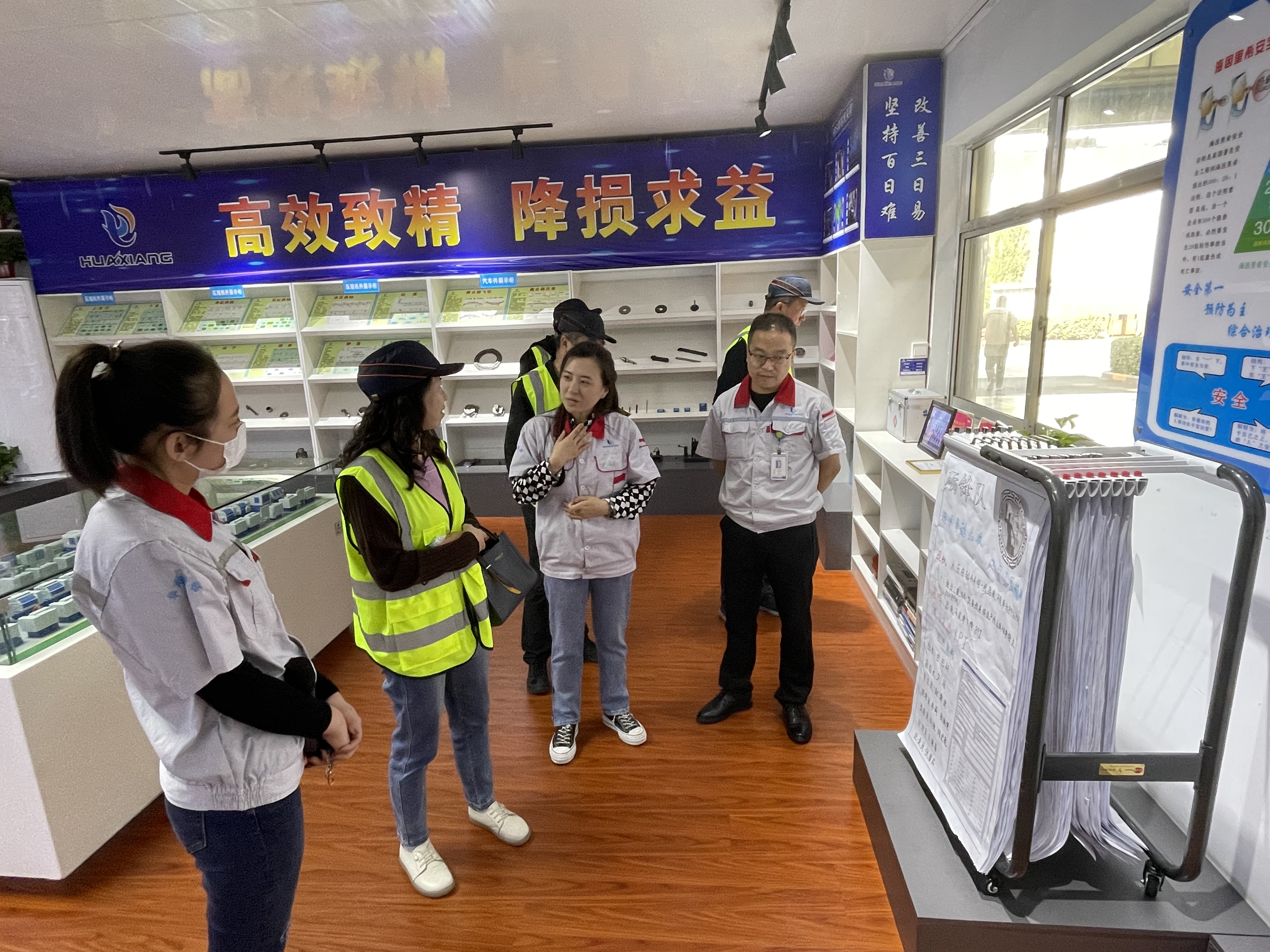 华北机电学堂辅导一行来我司调研参观